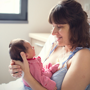Fotografii profesioniste primele ore de viata ale bebelusului